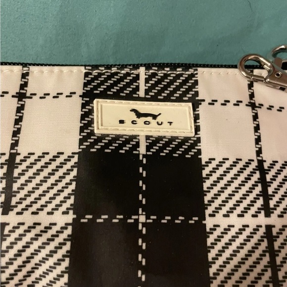 Scout crossbody - Picture 3 of 8